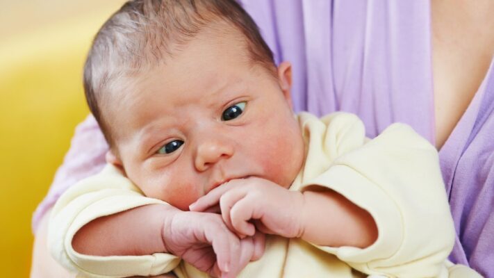 Bebeklerde Goz Kaymasi Neden Olur Nasil Tedavi Edilir