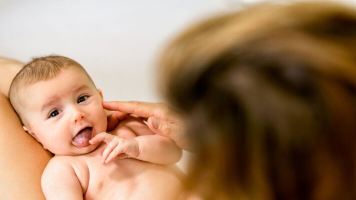 Bebeklerde ve Cocuklarda Dil Bagi Frenilum
