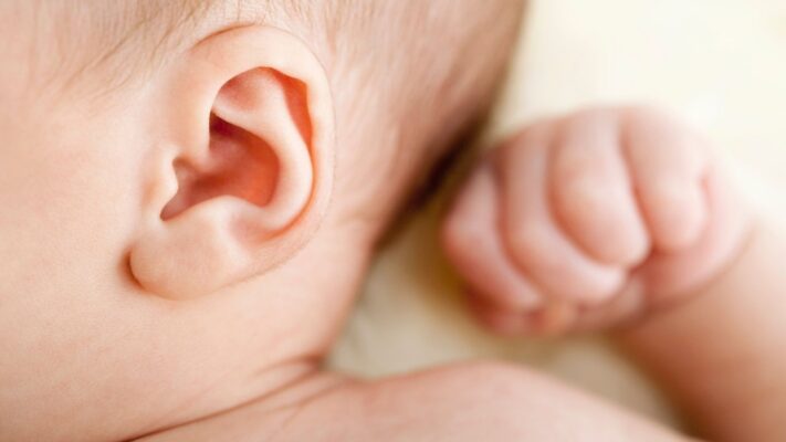 Bebeklerde Kulak Akintisi Neden Olur